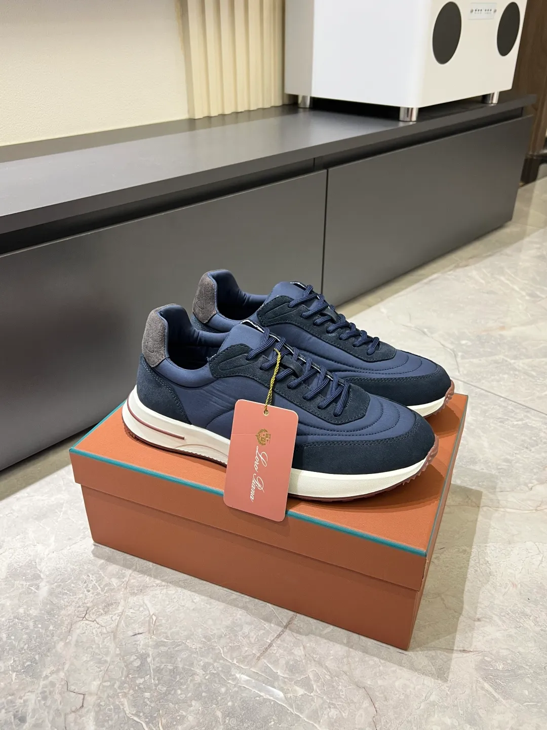 Men's men's shoes 💰p480Loro Men's men's shoes 💰piana niche Loro classic jogging shoes, men's lace-up casual shoes and sneakers, high-quality lightweight and comfortable fabrics, suitable for outdoor leisure, the color scheme is young and energetic, and it looks great with sportswear or casual suits! Size: 38-44 (45 customized)